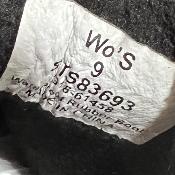 Sperry Quilted Gosling Closed Toe Mid-Calf Waterproof Black Duck Boots - Size 9 - Picture 12 of 14